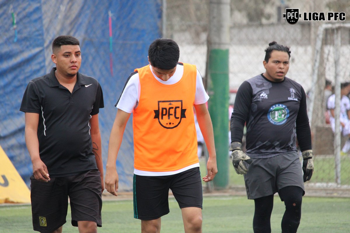 ValenciaCFPeru's tweet photo. 🏆 LIGA PFC
🎥 TORNEO APERTURA 2022 - FUTBOL 9
🎖 FECHA 03 - PRIMERA DIVISIÓN
🆚 ATLÉTICO PERSEV
❌ 0 - 5

https://t.co/fniLPcB455 https://t.co/AHzP5YXVEp