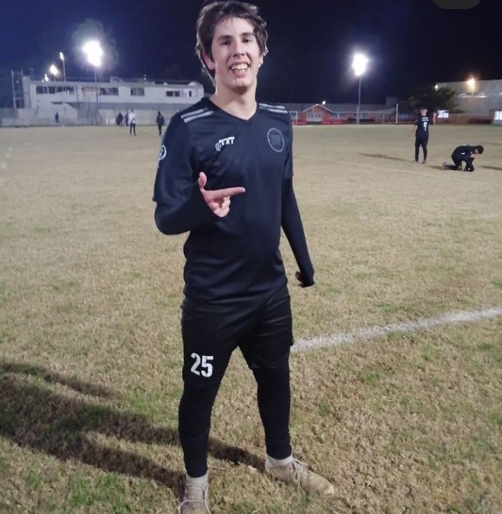 ITPUNIVERSITAR1's tweet photo. VIERNES DE APRENDIZAJE.
Jugó la Sub-18 su partido atrasado vs Old Sampa.
Crónica y alguna foto. https://t.co/JXuLVpMK6s