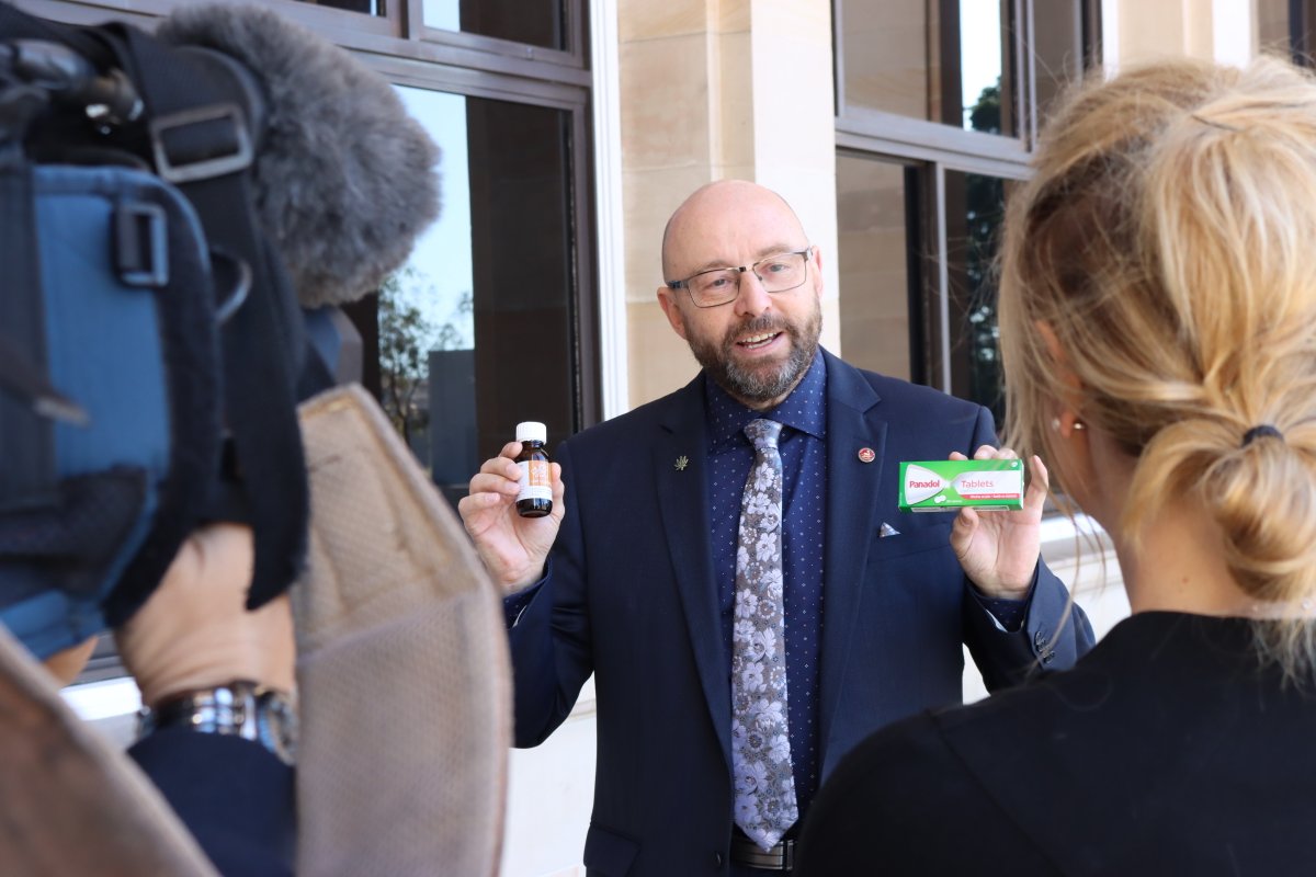 BrianWalkerMLC's tweet photo. I just had an interview with Ch10 about our proposed bill to legalise cannabis here in WA. Just 8 tablets of panadol can kill you, yet drinking a full bottle of high-THC medicinal cannabis will give you an expensive sleep. Which one is more dangerous? #Legalisecannabis #wapol https://t.co/ME0WeRXtJZ