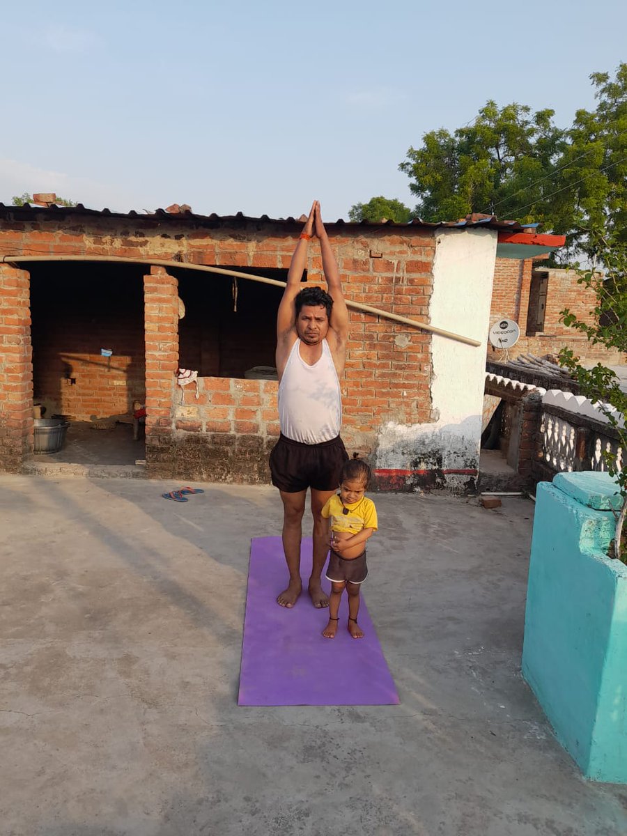 करो योग रहो निरोग। 
<a href="/moayush/">Ministry of Ayush</a> 
<a href="/CSCegov_/">CSCeGov</a> 
<a href="/CSCSPV_Health/">CSC Health</a> 

#CSCIDY2022 
#MyYogaMyPose 
#YogaForHumanity 
#AzadiKaAmritMahotsav