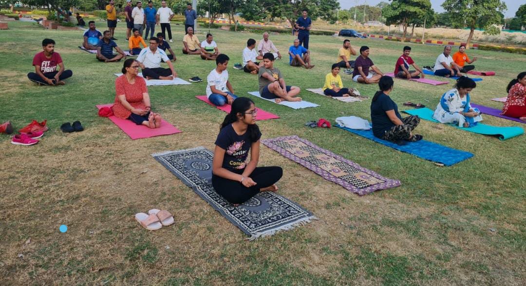 करो योग रहो निरोग। 
<a href="/moayush/">Ministry of Ayush</a> 
<a href="/CSCegov_/">CSCeGov</a> 
<a href="/CSCSPV_Health/">CSC Health</a> 

#CSCIDY2022 
#MyYogaMyPose 
#YogaForHumanity 
#AzadiKaAmritMahotsav