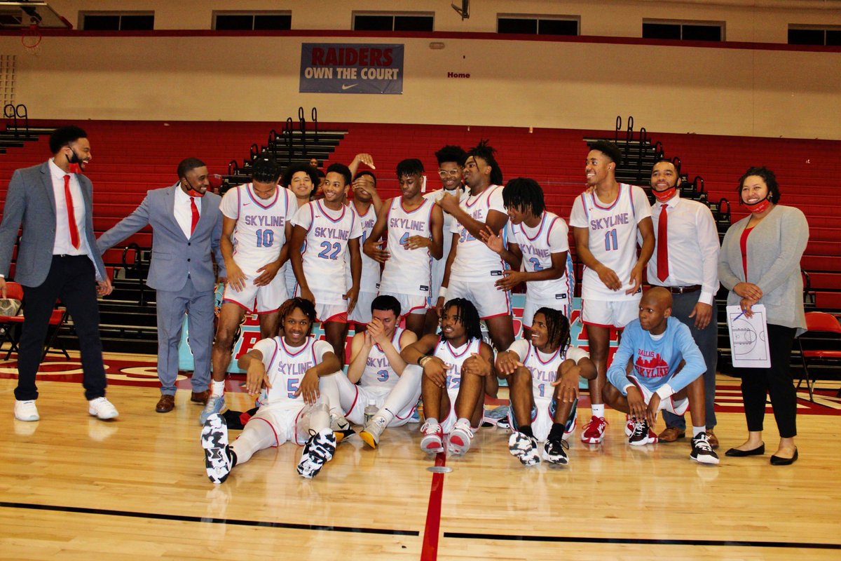 jaycopehoops11's tweet photo. Jr year recap #11gocrazy https://t.co/nf7aCehOaA