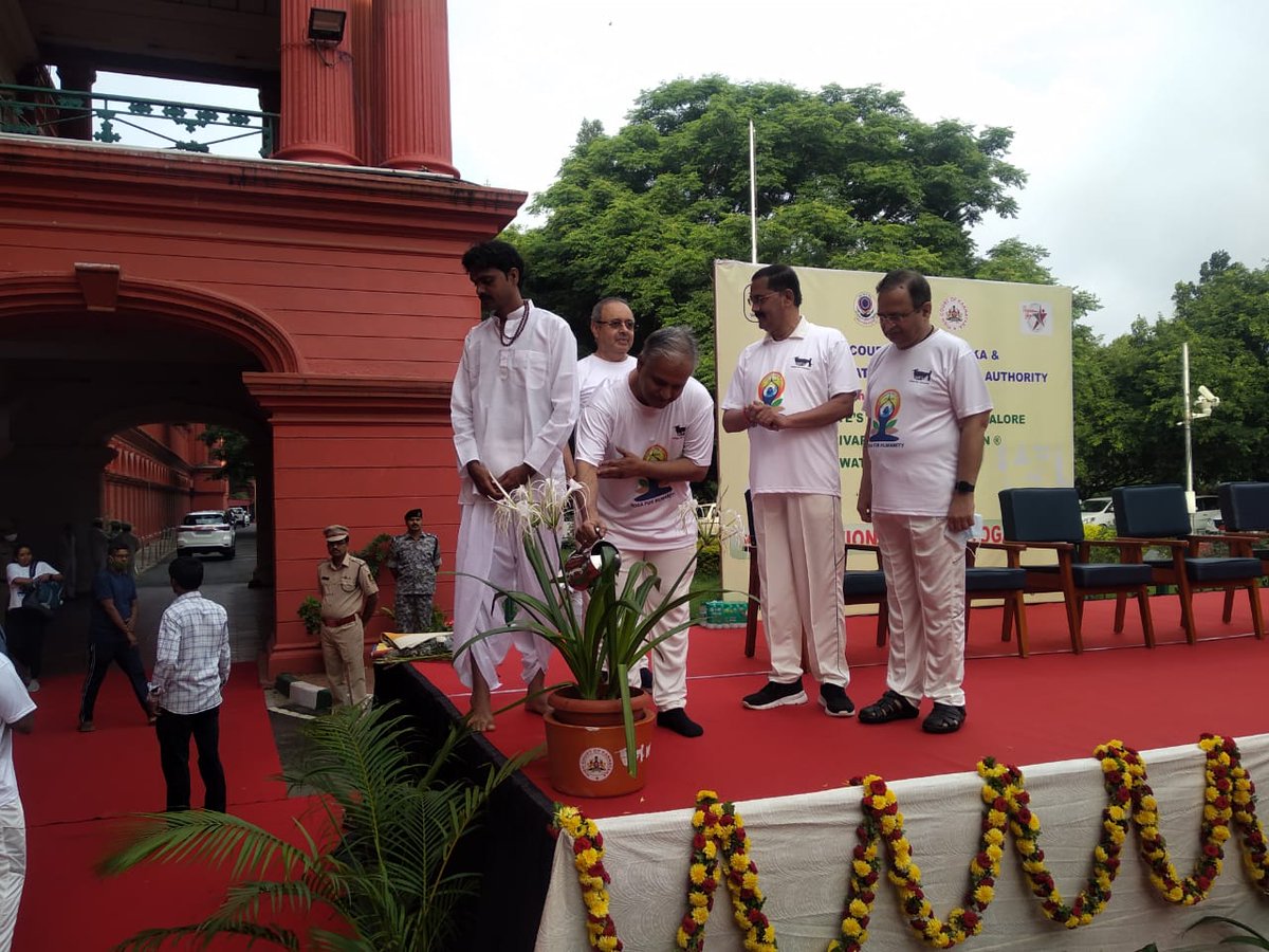 Legal Times tweet media