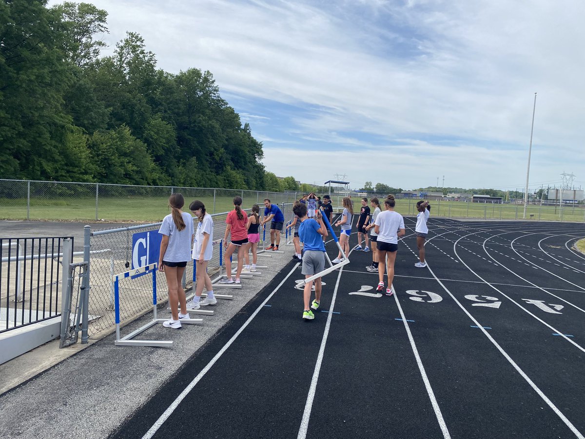 OLHSGtrack's tweet photo. Great first day of camp! @CoachCikach @LHSAthleticDept #OLHSTF22 https://t.co/CnXTBijLKo
