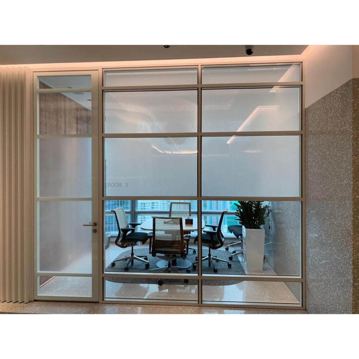 MaryLouGraceKe2's tweet image. Congrats #Vertilux ! Awarded a Global GreenTag Product Health Declaration™ (GreenTag PHD™) with a PlatinumHEALTH ™ HealthRATE™ outcome + a GreenRate Level A for Chanell Eco Translucent - design that can filter light in a room Ready #GreenStar &amp;amp; #WELL
globalgreentag.com/products/chane…