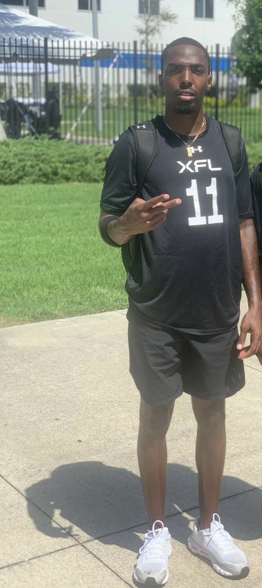 GaryBrightJr1's tweet photo. I made a huge impact at the XFL showcase definitely will here my name ring bells 🔔 in the draft pool got to meet few coaches great opportunity @TalkinXFL @xflboard @XFLShow @xflanalyst @XFL2023 @XFLMike @LetsTalkXFL @XFLNewsHub @xfl @IMGAcademy https://t.co/hrpivO3yDX