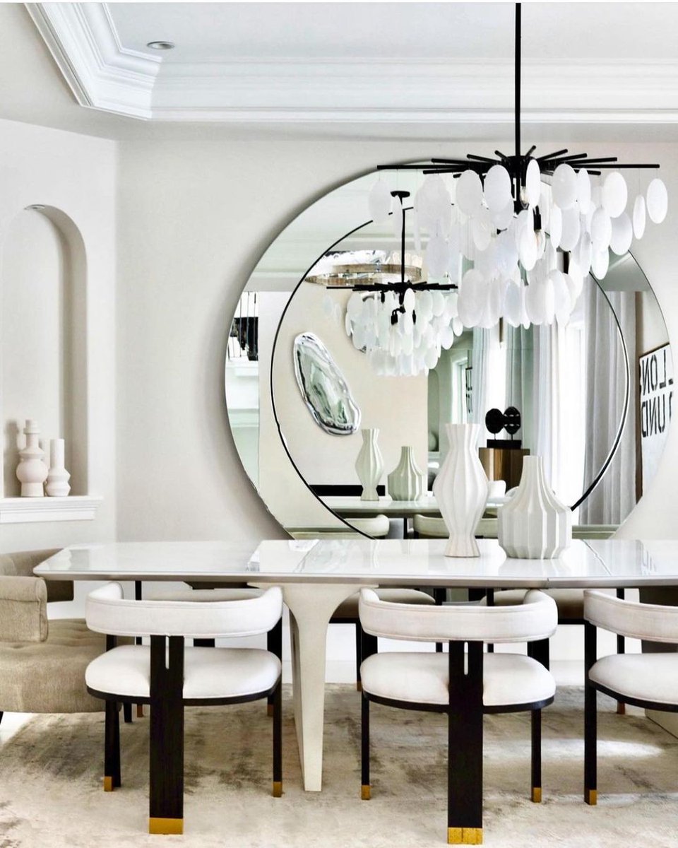 Our Jude barrel-back dining chair in this flawless dining room design.
bit.ly/WAJude
___________________________________
#repost Kempf and Co: Dining in style 📷 <a href="/CherylEisen/">Cheryl Eisen</a> 
#WorldsAway