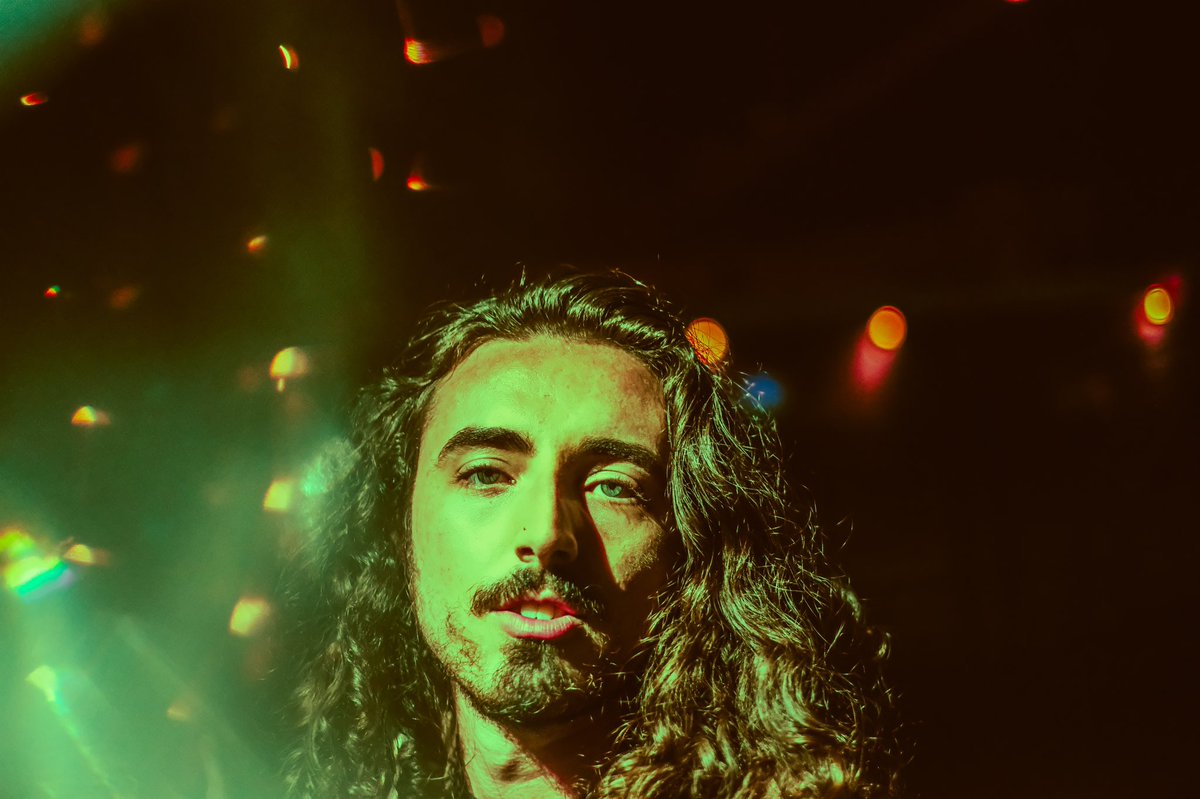 themaxfantasy's tweet photo. #NewProfilePic by the incredible @KeyLimeHiii
From my recent debut as a go-go dancer, here’s my annual Twitter update. This what I look like.
#queerdancer #queerphotography #pride https://t.co/8NJbA9r40a