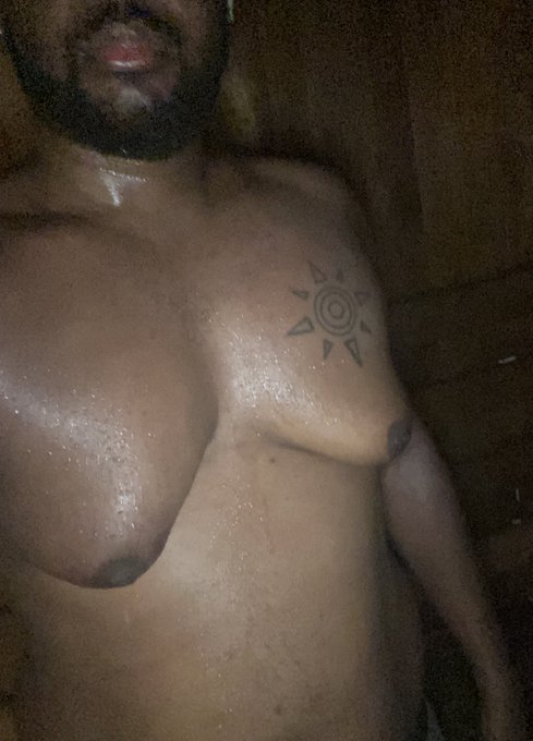 Monday workout done. Wish it was a different type of cardio&hellip; https://t.co/sItNF2egkz<a href="/tag/humpday"class="tags"><span>#humpday</span></a>