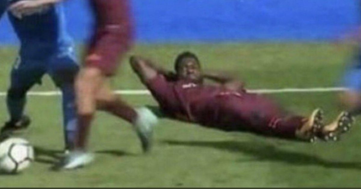 NinjaFla1981's tweet photo. João Gomes se desdobrando em campo 

William Arão o ajudando : https://t.co/BPfMHdBM3f