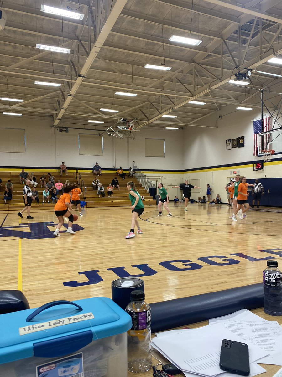 Earl Savery group “Bairdians” 49 Cohen and Cohen 42. Hayden Roberts 14 and Carli Brenon 9 in victory and Hannah Bonczkowski 15 and Lonnie Wadsworth 10 in defeat