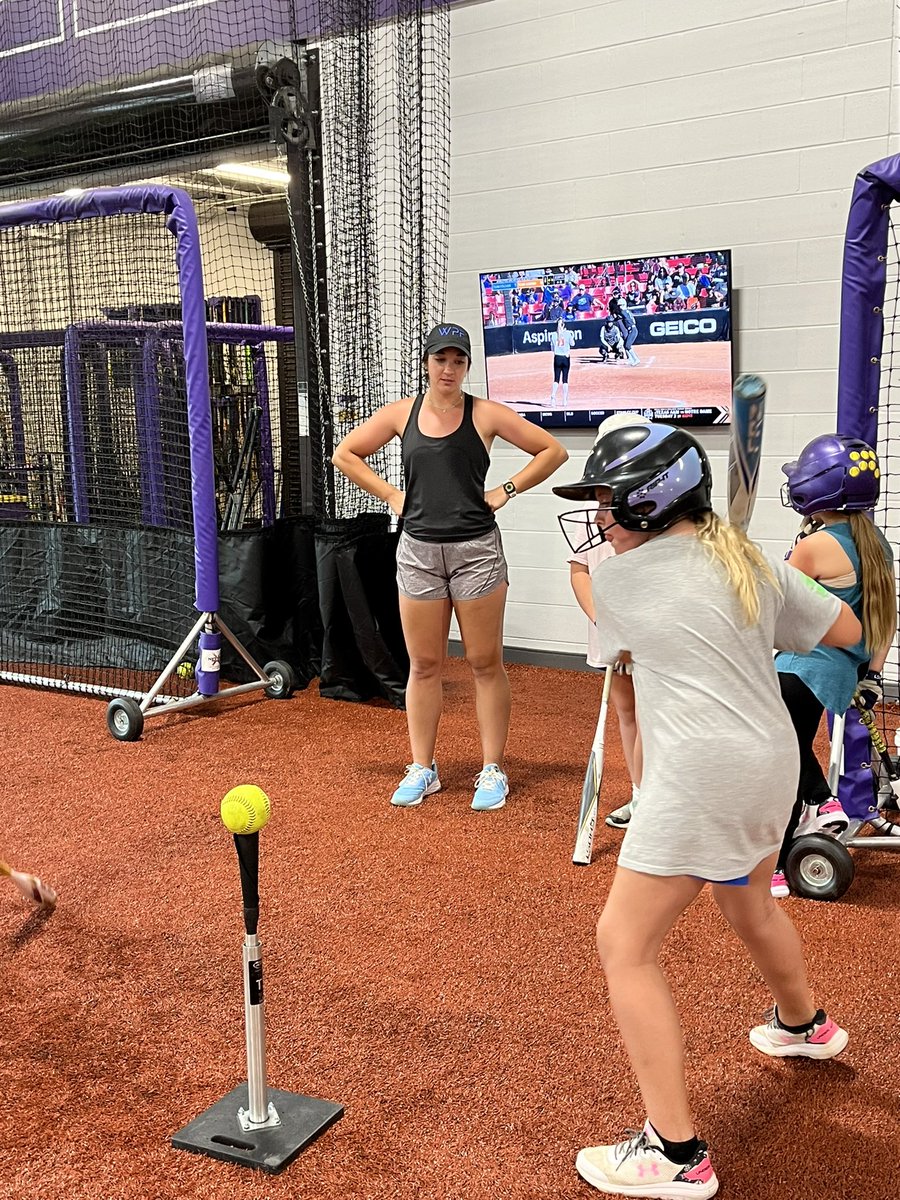 Lindsay Leftwich tweet media