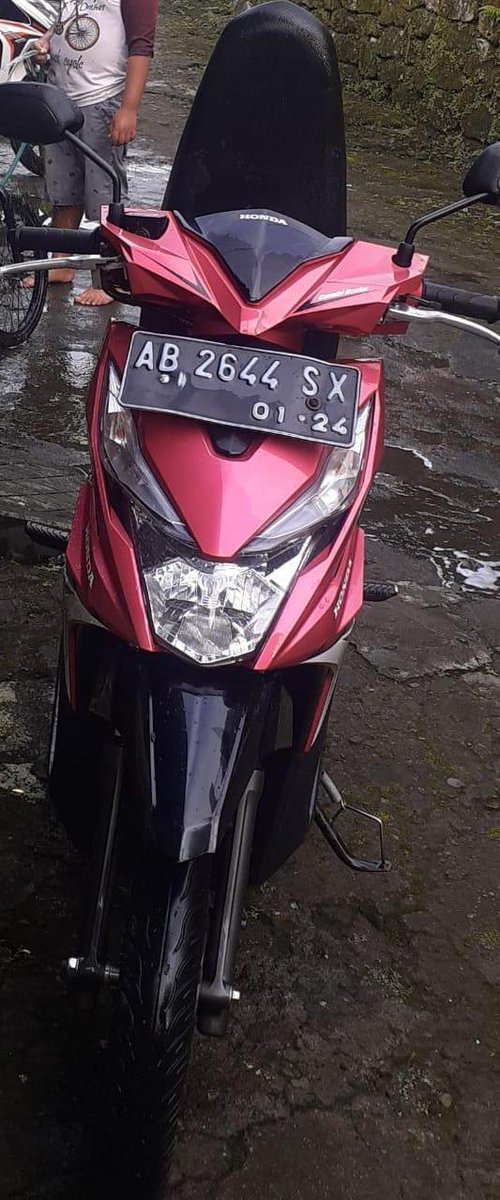 merapi_uncover's tweet photo. Mohon Bantuannya🙏

Telah Hilang Sepeda Motor Beat Tahun 2018, Warna Pink Magenta Hitam, Nopol : *AB 2644 SX* yang sedang terparkir di halaman *Toko Chani Ngablak, Bangunkerto, Turi, Sleman*. Wakutu kejadian sekitar pukul 17.00 (Senin, 20 Juni 2022) yang terekam melalui CCTV. https://t.co/kpVtjT42SW