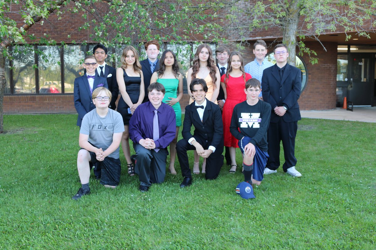 Congratulations to the grade 8 class of 2021-2022 at St. Luke Catholic School! May God shower each of you with His richest blessings as you move on to new schools! You will be missed. <a href="/EICSCatholic/">Elk Island Catholic Schools</a> #grade8farewell #calledtomore #catholiced