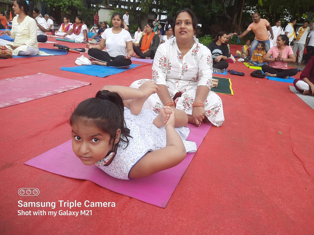sanjeev_chesi's tweet photo. International yoga day #YogaDay #YogaForHumanity #yogaday2022 #fitness #nirog #kaya #healthy #brain #better #health #lifestyle https://t.co/A20PD1psMF