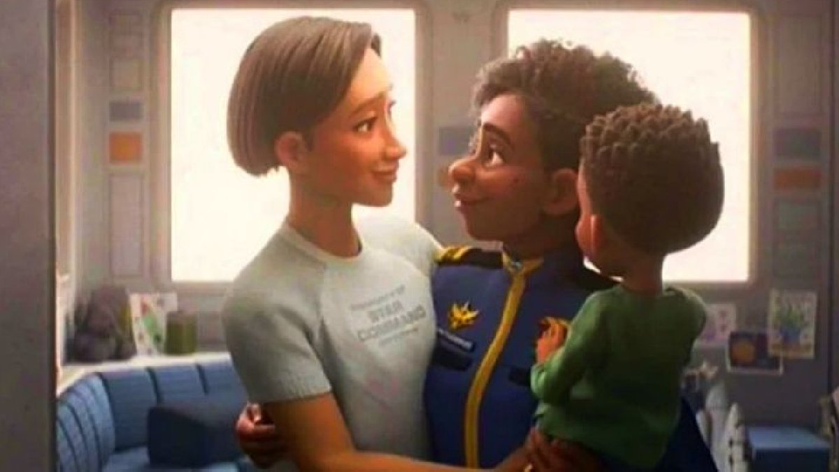¿Quién realmente son la generación de cristal? ¿Los conservadores que se indignan por una escena de una película o las actuales que utilizan y aplican su pensamiento crítico? Éstas 2 cuestiones sin generalizar por supuesto. #loveislove #LGBTQ Sí a la diversidad! ♥️🧡💛💚💙💜