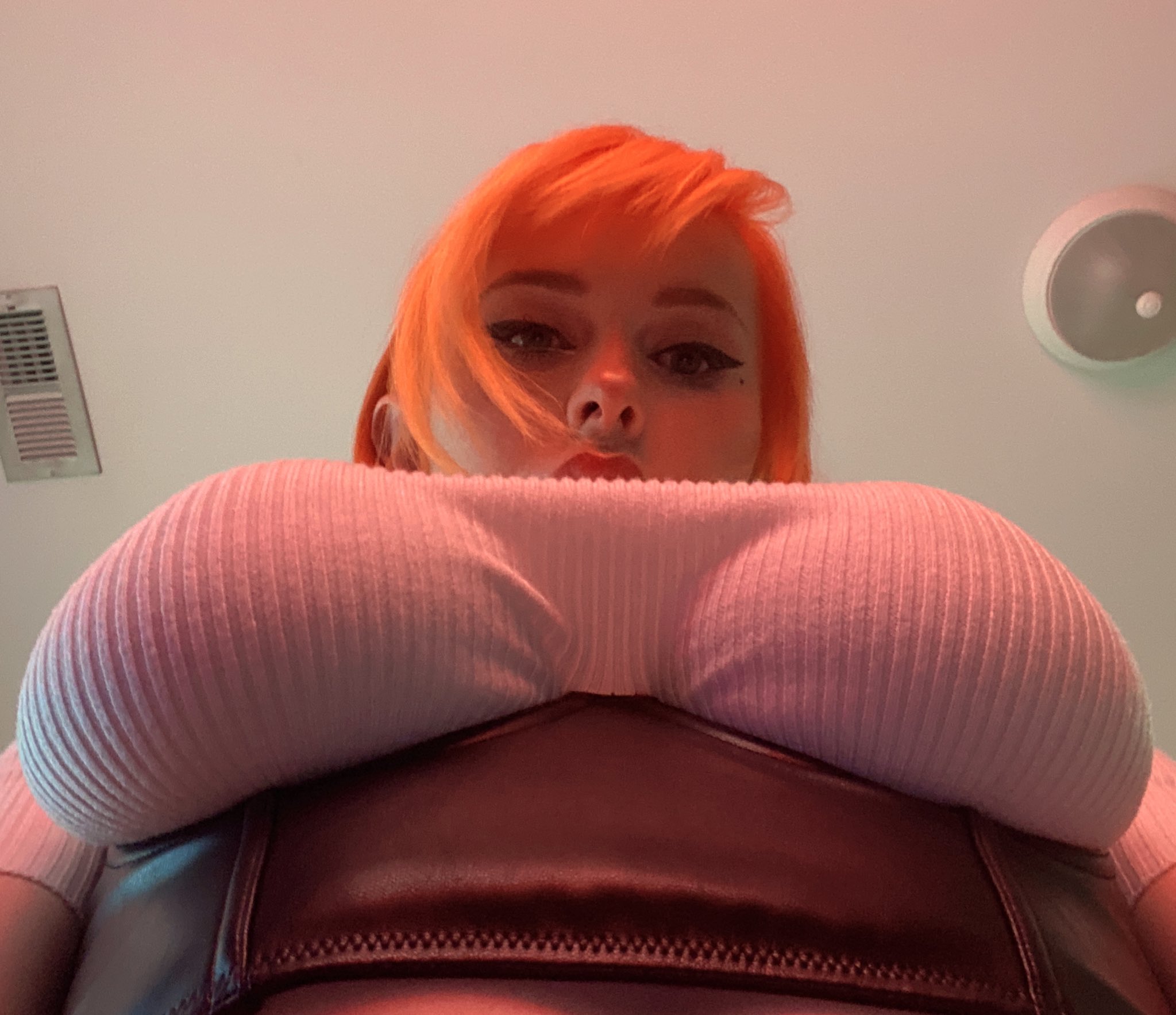 meowri on X: @MoistCr1TiKaL what does this tweet say? I cant read it over  my massive tits t.co6s9iuYtbCD  X