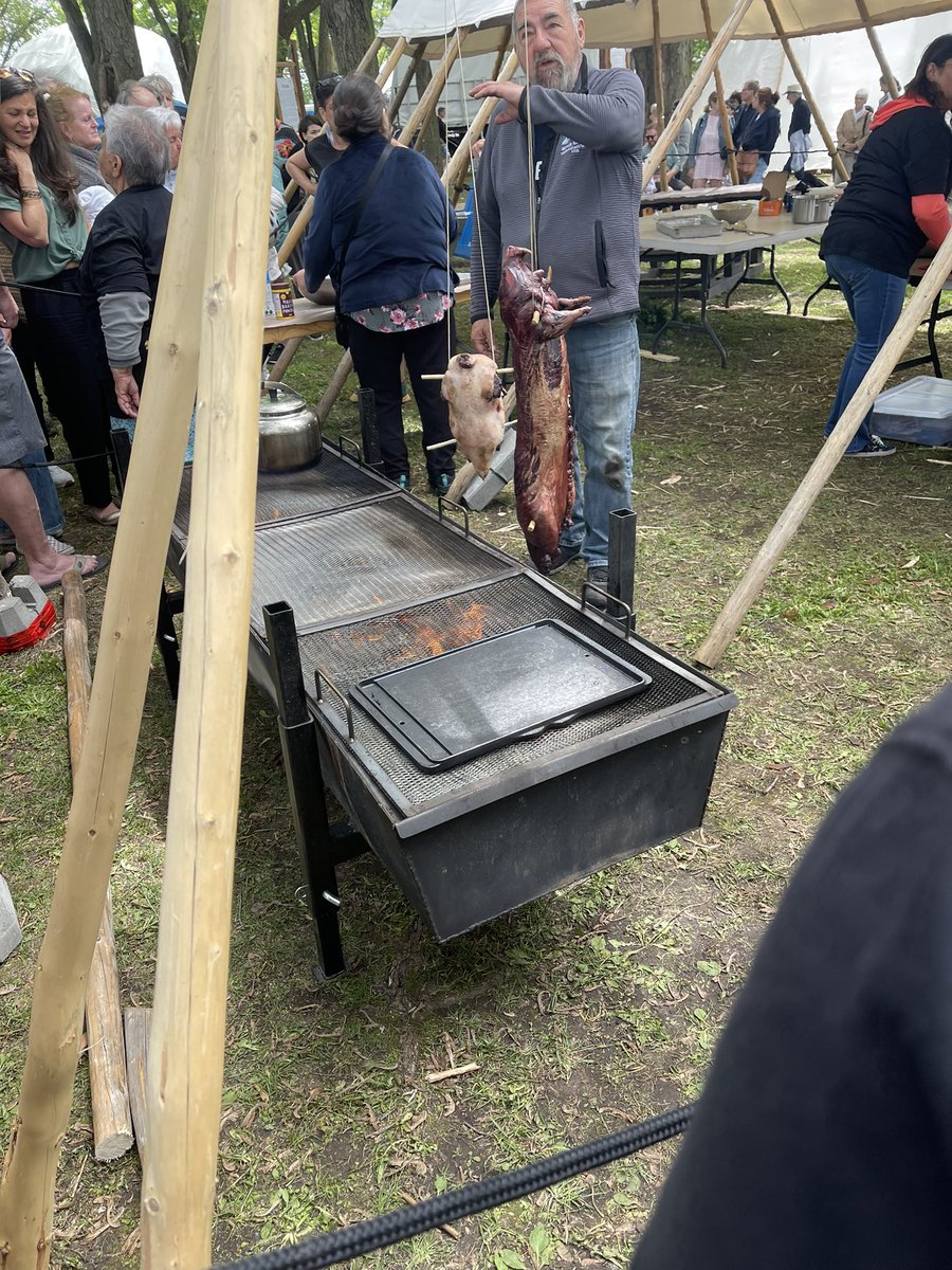 JoshuaOkyere6's tweet photo. KWE! FESTIVAL…Cultural Immersion made possible by our highly esteemed @fdnPETF 🔥✅. I’m a master chef now so see me in chambers for tutorials😀
#foodislife #Culture #Identity https://t.co/cau7A02jiA