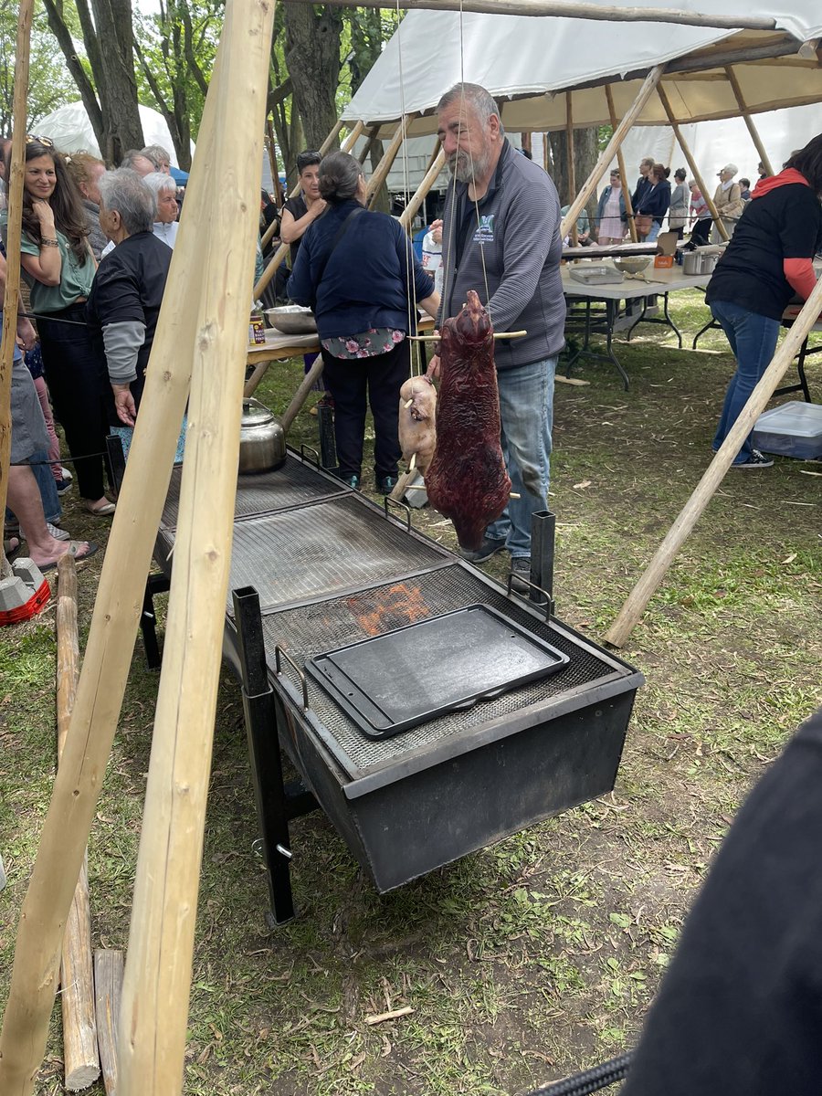 JoshuaOkyere6's tweet photo. KWE! FESTIVAL…Cultural Immersion made possible by our highly esteemed @fdnPETF 🔥✅. I’m a master chef now so see me in chambers for tutorials😀
#foodislife #Culture #Identity https://t.co/cau7A02jiA
