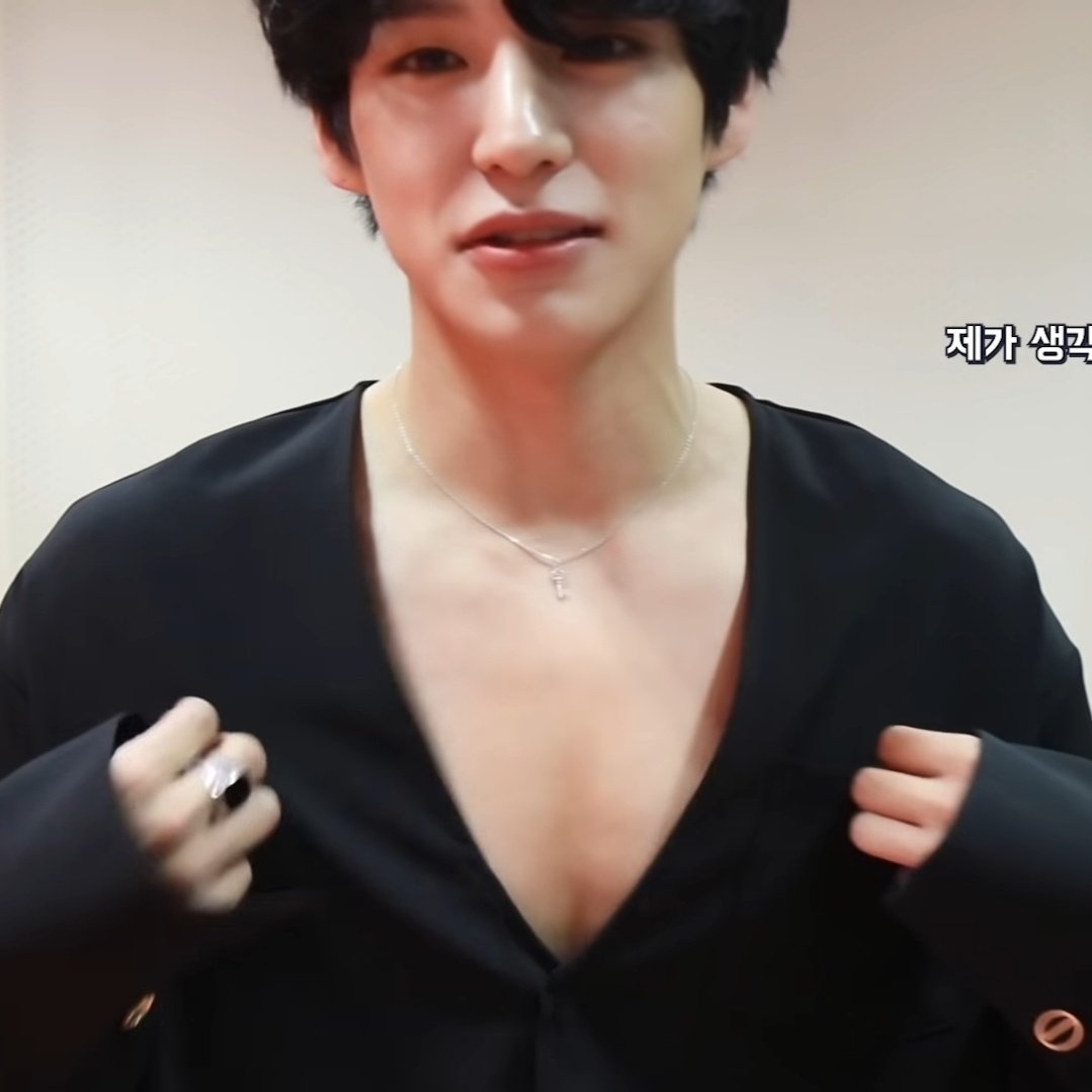heochanchest's tweet photo. Hello 👀

#VictonThings https://t.co/iZAwM0We88