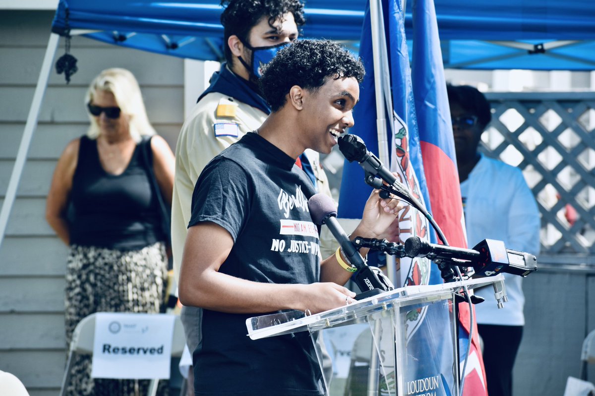 Ttown316's tweet photo. Photos from the Juneteenth March and Celebration in Downtown Leesburg today, that was led by @LoudounNaacp 📸 #Juneteenth2022 https://t.co/ScIqZ05ev8