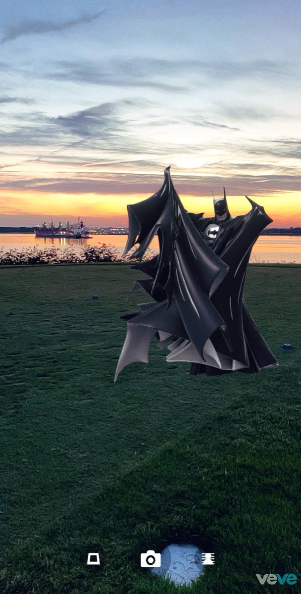 johnnydunn777's tweet photo. 🦇 @JawsCEOQB #RiverWindsGolfCourse #RiverWinds #RiverWindsGolf #VeVe #Ecomi #Batman https://t.co/1tsUDtRCcO