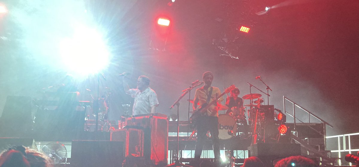 Lynn_Murphy78's tweet photo. First gig in two &amp; a half years! Cheers @Elbow for a cracking night! https://t.co/RBiElR9Gkb