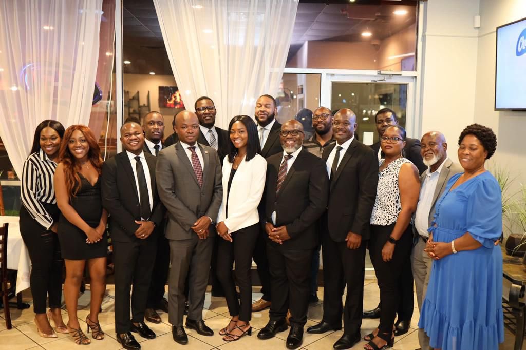 herwilgaspard's tweet photo. La semaine dernière, au nom du @consulatorlando, j’ai eu le plaisir d’assister à une rencontre stratégique de l’entreprise @jfelite1 qui offre un service de transport de luxe à Orlando.#DiplomatieDeProximité #EntrepreneuriatAuServiceDeLaCommunauté https://t.co/UKw4bmVybL