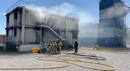 fireTrainings's tweet photo. Recruits are nearing the end of training and almost ready to hit the trucks 🚒. Just spent 2 days doing some live fire training with them and saw how far they have come. #caledonfire #festii 📷 @chrisDfirephoto https://t.co/axcMF0ejOi