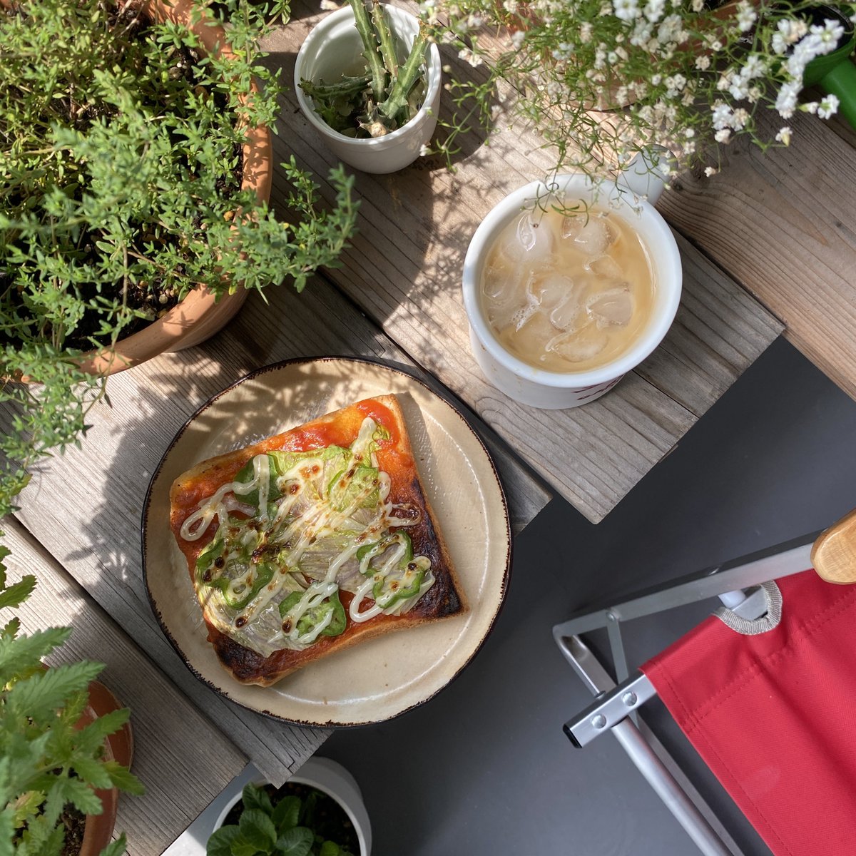c_antiques's tweet photo. 🍕☕️🌱🌷 https://t.co/VWHUQ5jzbe