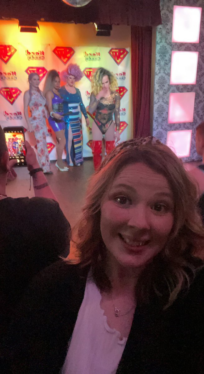 RachelleSummer's tweet photo. @NinaWest So excited to see you tonight! Such a great performance so far! Knew I had to watch the show when I saw you perform at Stonewall in Huntington! https://t.co/g2Dv599Kic