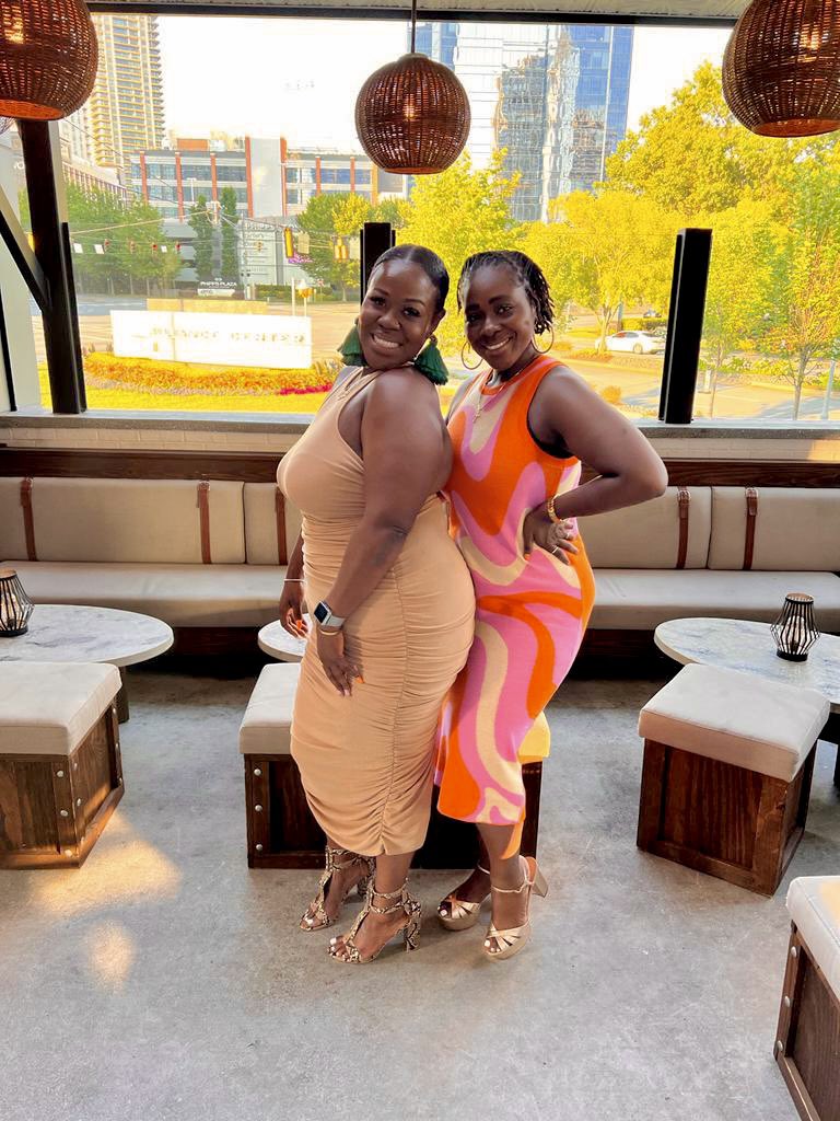 RitaEsq's tweet photo. Happy Birthday to my sis @MissUGoddy #40Fine https://t.co/vGWLpjscCv