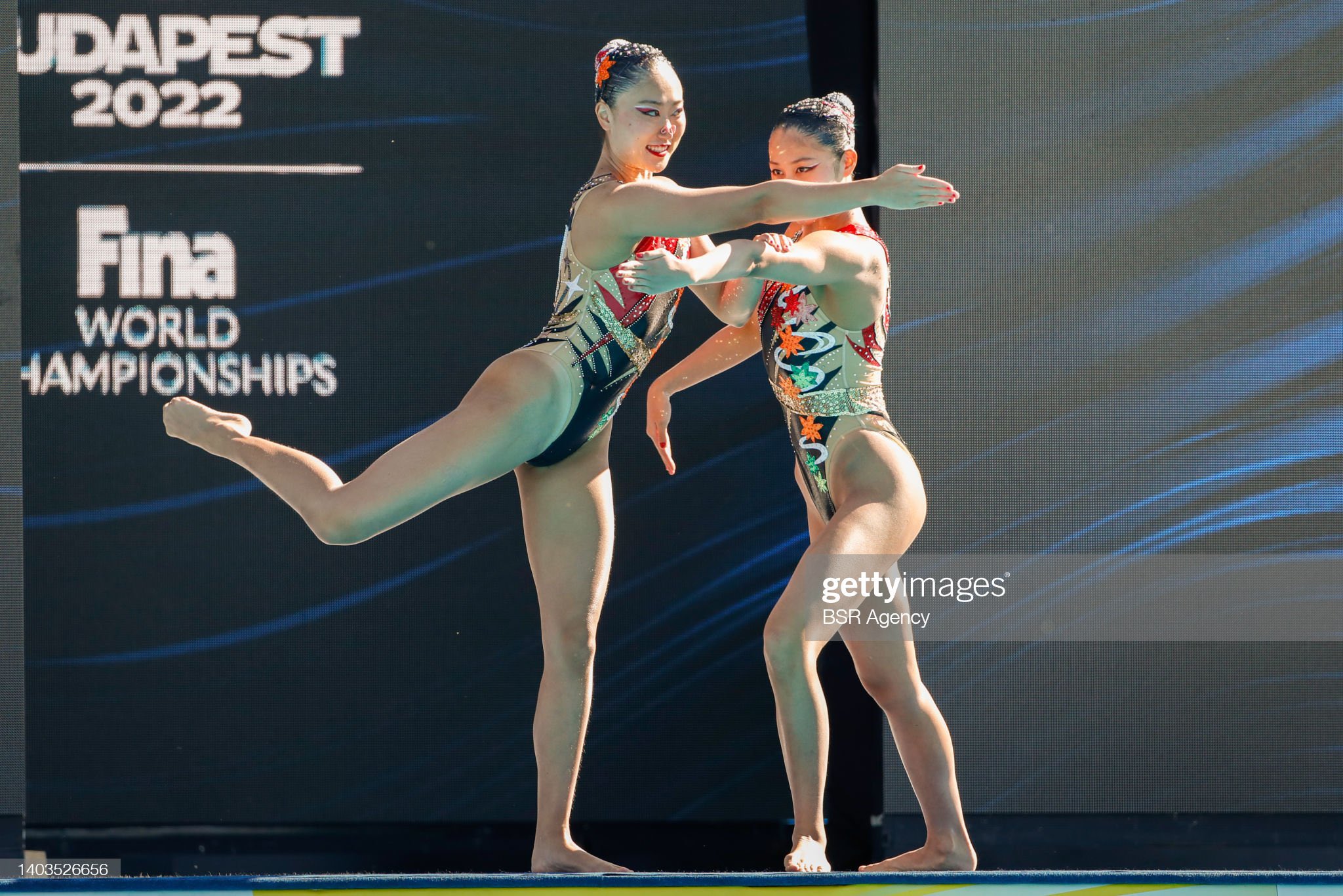 アーティスティックスイミング エロ 