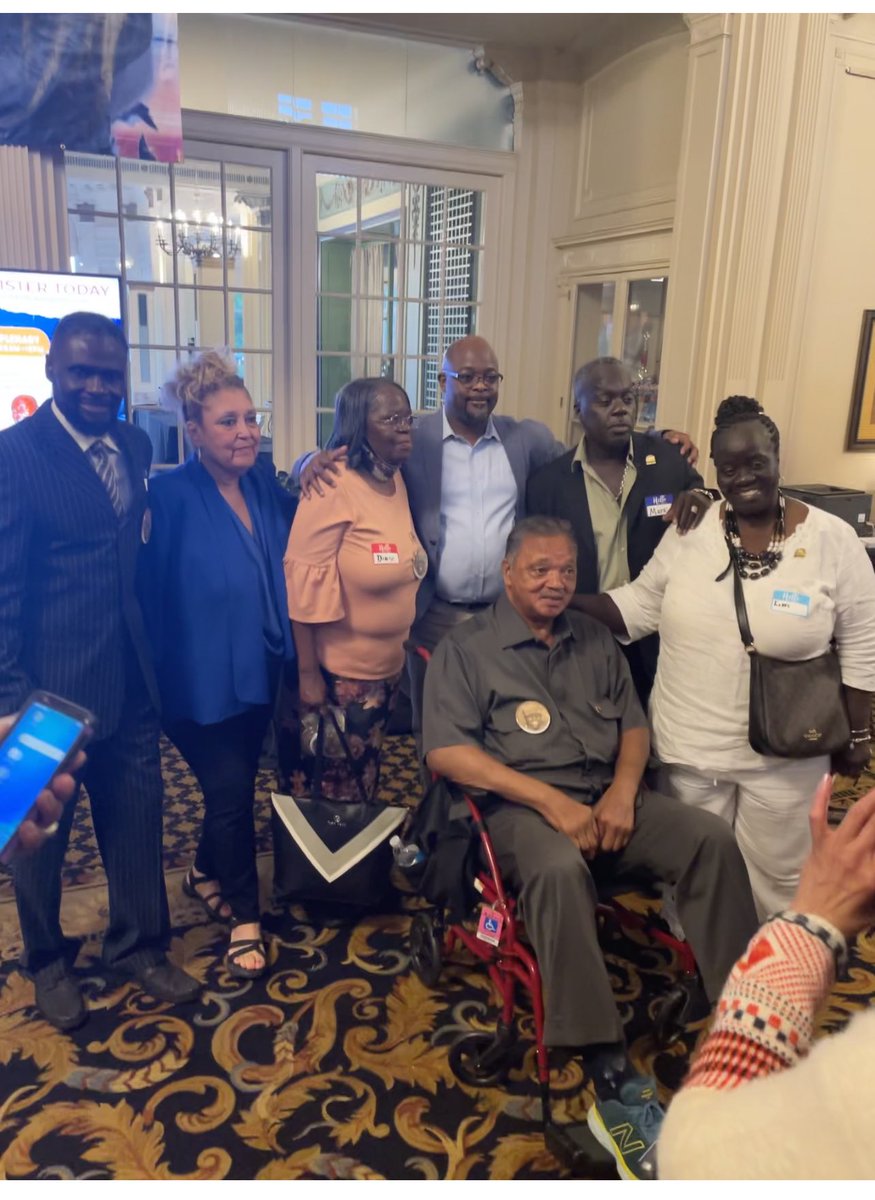 divinemafa's tweet photo. Award receipt. #Blackbusinesses and #blacktechnology, #blackrights and more with #JessieJackson #PushCoalition https://t.co/hrHfoZA5wf