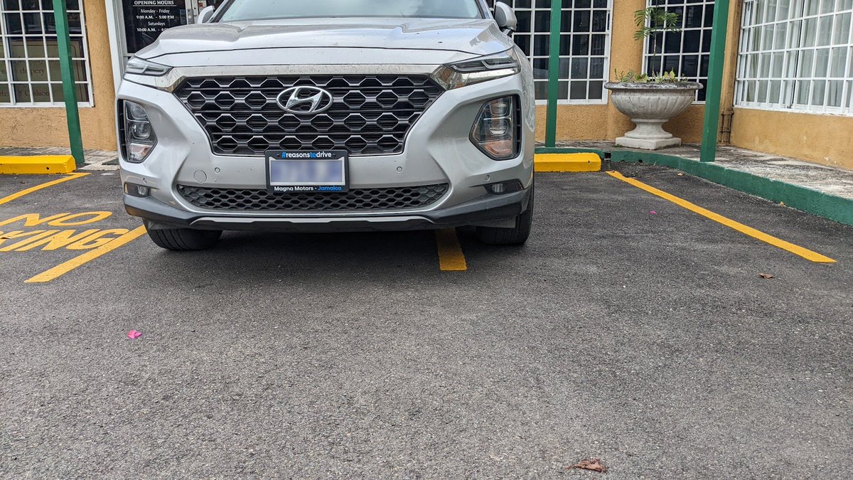 DamienWKing's tweet photo. When they decide to repaint the parking lot spaces at Design Options (Shortwood Rd), I recommend on that occasion they use someone who has at least seen a car at some point in their lives. https://t.co/r5HQOok2D3