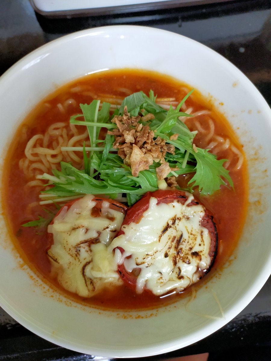 menya_futaba's tweet photo. おはようございます
蒸し暑くなってきましたね
冷やしトマトラーメン
初めますよろしくお願いします https://t.co/UWpqpVXkgU