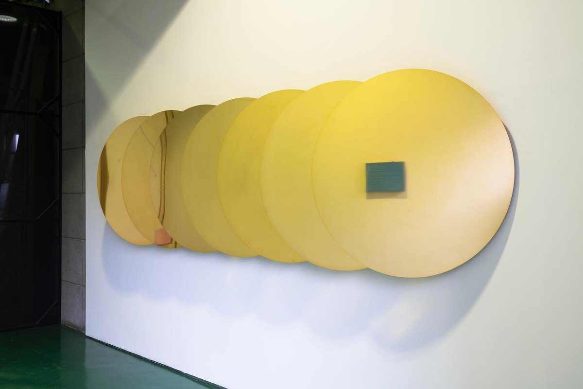 wanaha88's tweet photo. 〈展覧会記録〉
塙龍太個展「おいしい水」　
@ Penguin's House Green https://t.co/CTuDCSUfQg