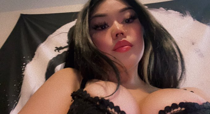 Spicy selfies 🌶✨ retweet bc I said so😈 https://t.co/zBSrO8nEPo<a href="/tag/etsy"class="tags"><span>#etsy</span></a>