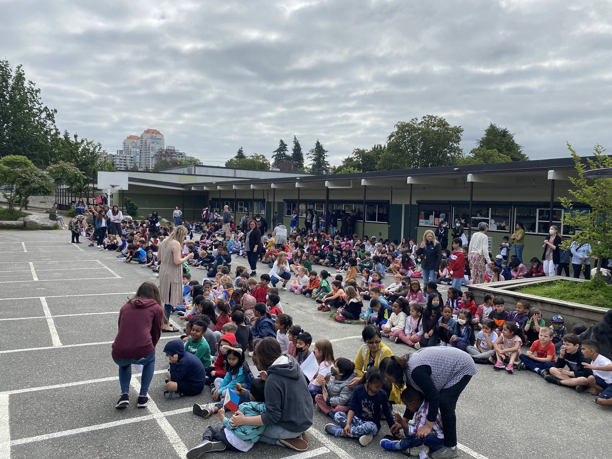 We had an amazing launch to our @LKCougars Multicultural Week, including a parade of flags and a cultural dance! #outdoorassembly #sd40learns @newwestschools