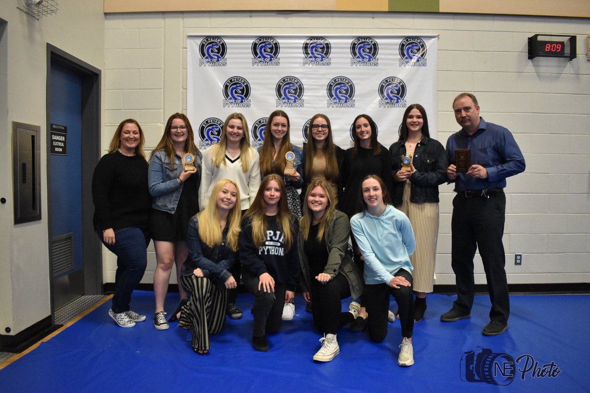NEdwardsNL's tweet photo. An amazing night back at my old junior high school attended one of my favourite events of the school calendar the pythons sports banquet. A huge shoutout to @SPJH_PE for inviting me out and to the student athletes with all of there perseverance through Covid-19. https://t.co/hs2njIR6EQ