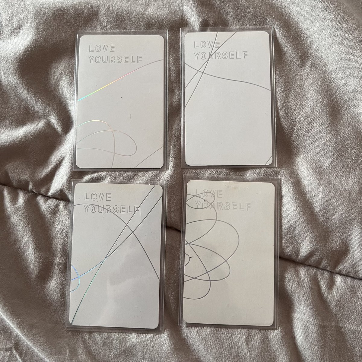 kookmincom's tweet photo. 🛒 wts lfb ph

✰ jimin ly her set

𓏸 onhand
𓏸 old manu
𓏸 dm for condi 

    — 1500 
    — send me a dm!

bts love yourself album ver version l o v e jm pc photocard https://t.co/b6RLpw3wJ1