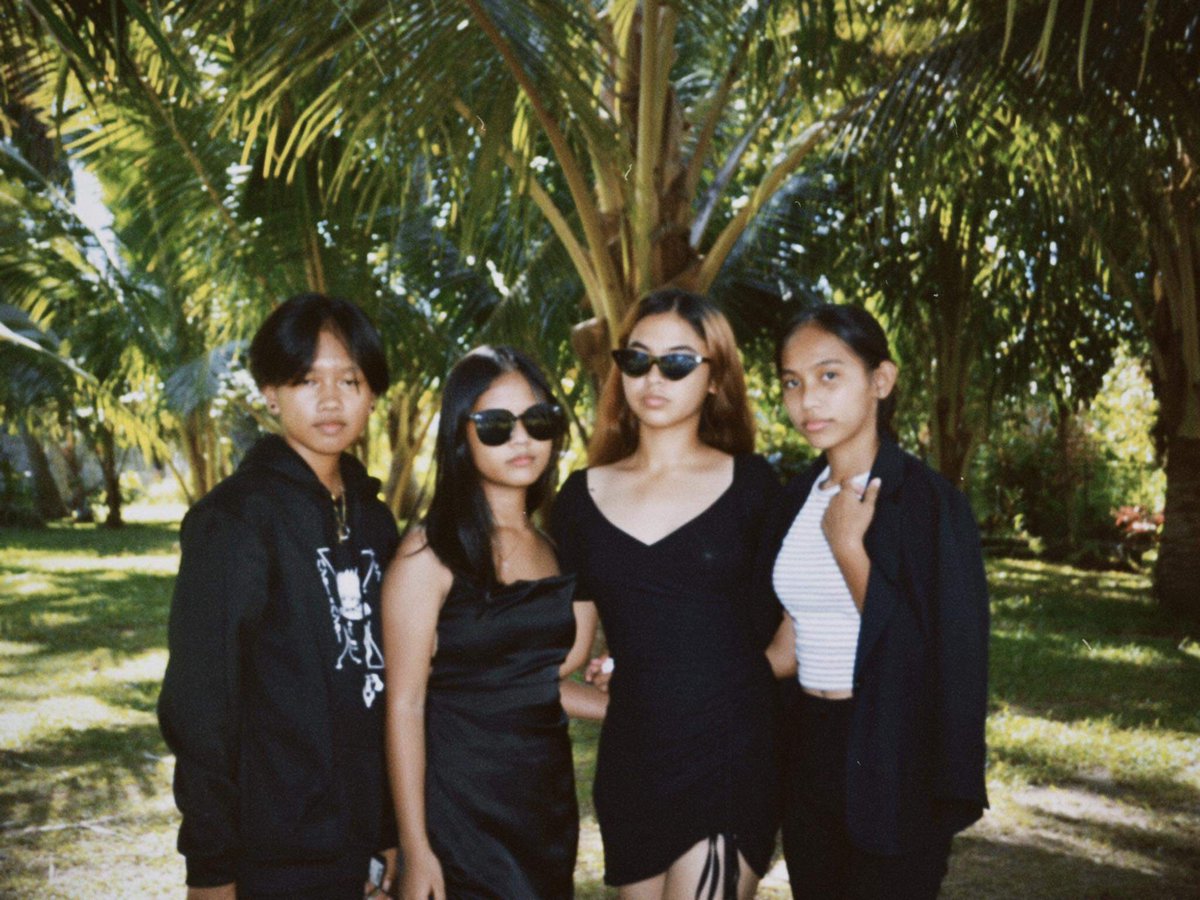 SalvaAlizza's tweet photo. homies🖤💸 https://t.co/81gjvJsnd1