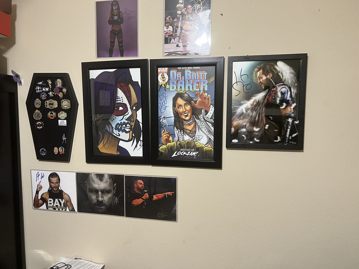 bled2him's tweet image. Not sure if @MelColemanArt gets to see her work displayed often, but here is my autographed @KennyOmegamanX picture. Has a place of honor next to @RealBrittBaker