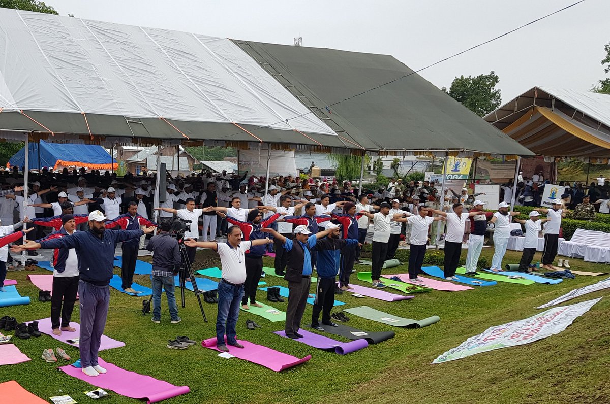 In Pictures: IDY 2022 demonstration underway at Martand Sun Temple Anantnag.

#InternationalDayofYoga 
#YogaForHumanity 
#YogaMahotsav 
#YogaDay