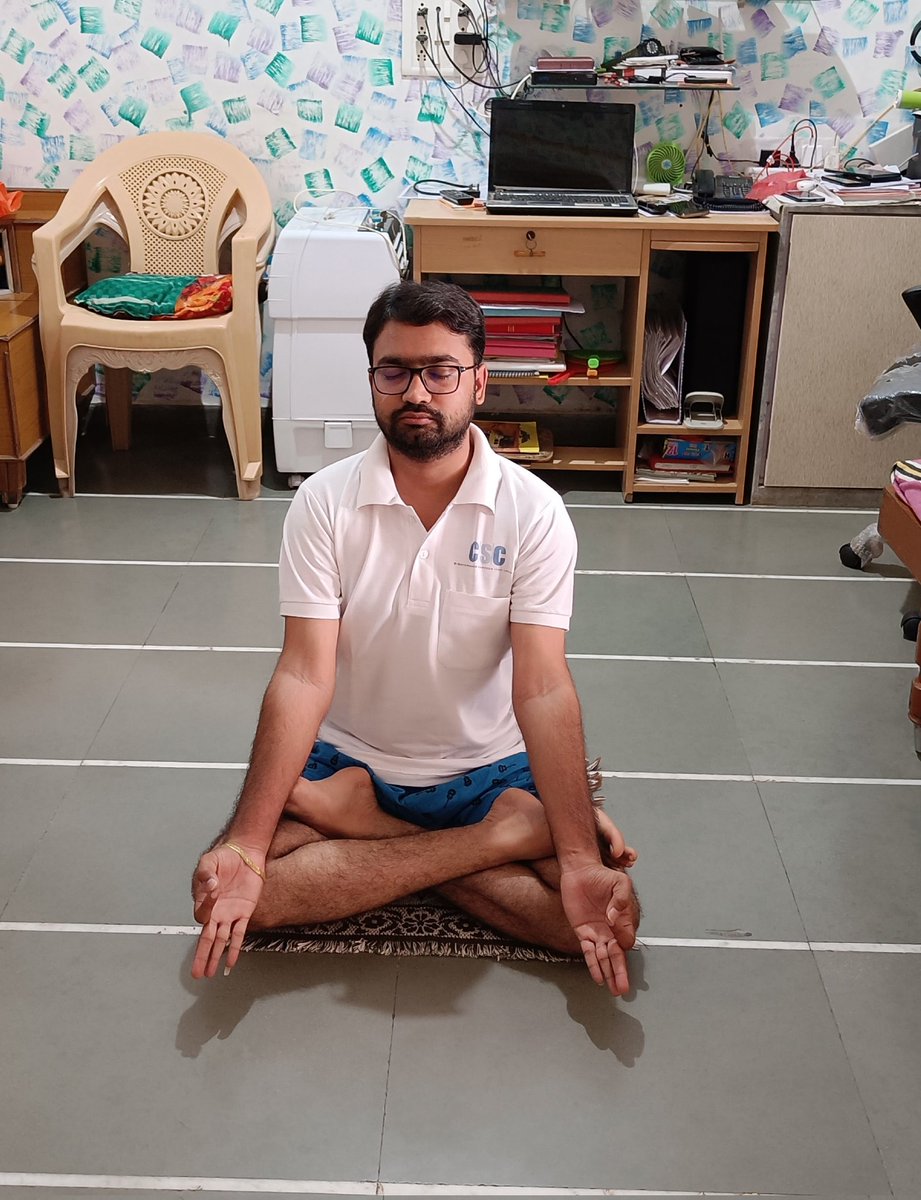 Mihirpan938's tweet photo. Yoga Day celebration 
Arvalli Gujarat 

@moayush
@CSCegov_
@CSCSPV_Health

#YogaForHumanity
#AzadikaAmritMahotsav
#MyYogaMyPose
#CSCIDY2022 https://t.co/Lvockg2k1K