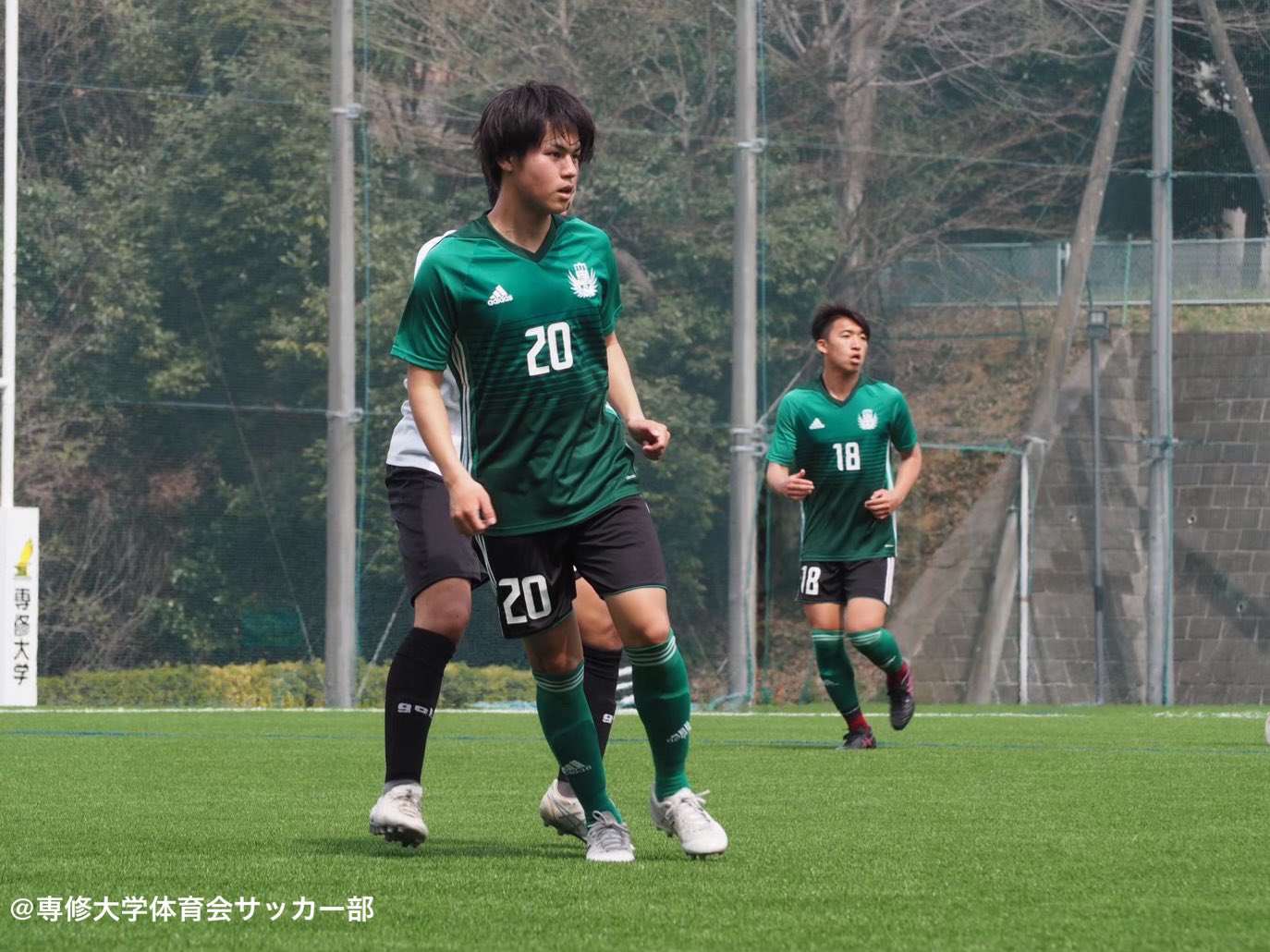 専修大学体育会サッカー部 ブログ更新のお知らせ 担当は 松原 智輝 2年 多摩大学目黒高校出身 です いつか成果を出すために 何事も目的を持って継続する大切さ 高い意識でやり続ける姿勢を期待します こちらから是非ご覧ください