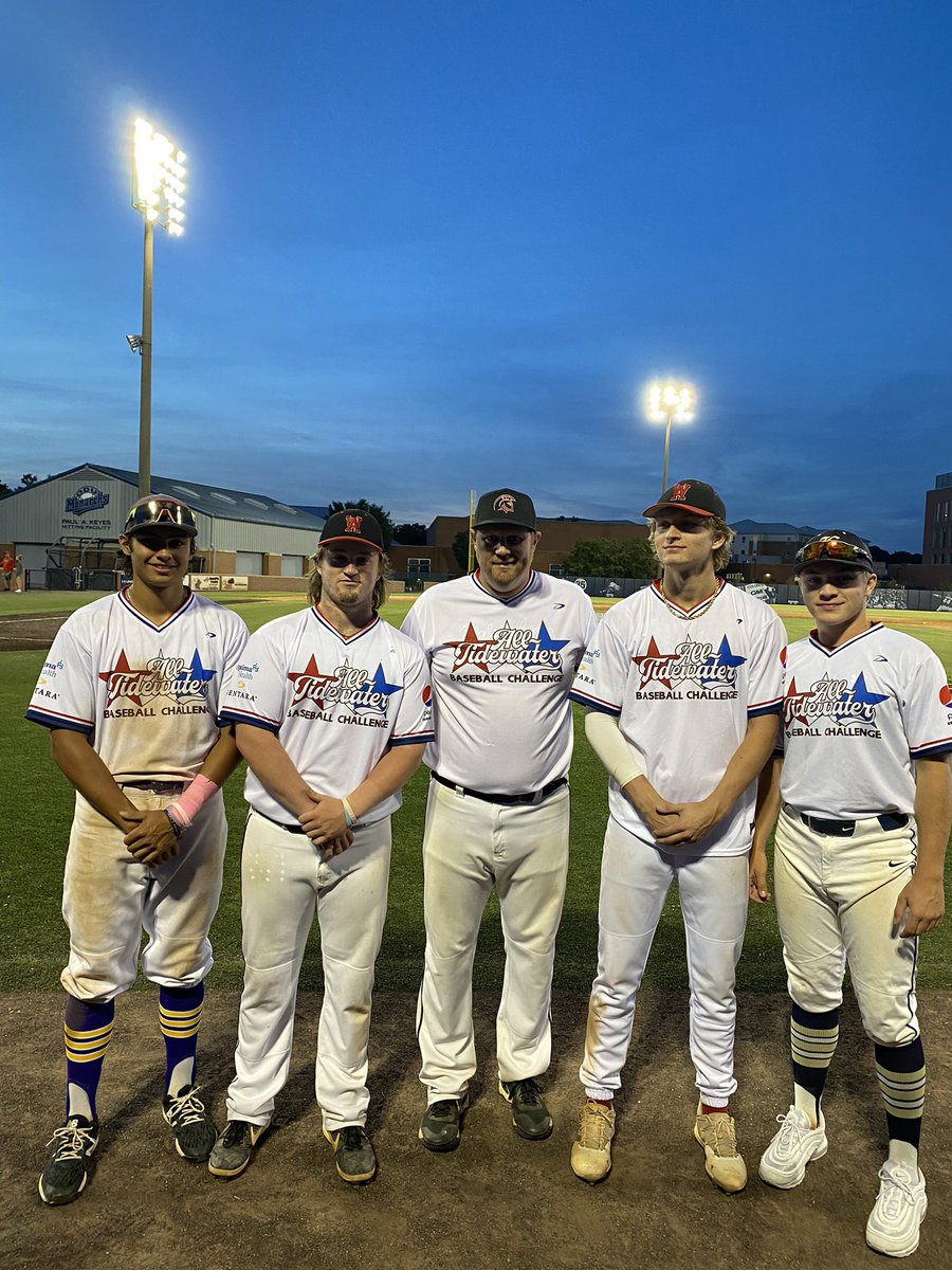 Some Venom boys receiving playing in the 1st ever 757 Tidewater All Star game! Great to coach them one last time. We won 11-2! All the boys contributed! <a href="/MTylerGorbett/">M. Tyler Gorbett</a> <a href="/whitaker_price/">Price Whitaker</a> <a href="/CodyChristman__/">Cody Christman</a> Trey Christman! Congrats fellas!