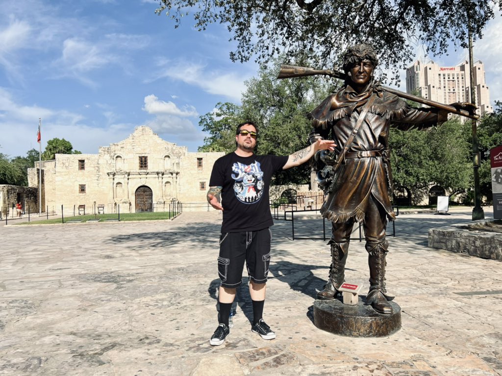 Going Old School in San Antonio. 
•
•
•
#oldtimey #oldtimes #western #weirdos #dayoff #shenanigans