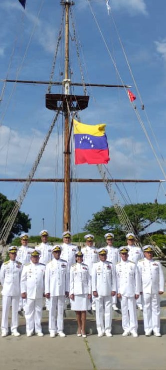 VirguezErika's tweet photo. ¡Gracias, compañeros! Cada uno de ustedes ha sido muy importante en esta travesía, y seguiremos dando todo de nosotros por la Patria ¡La lucha sigue!

#20Jun https://t.co/wxdkZyT0jG