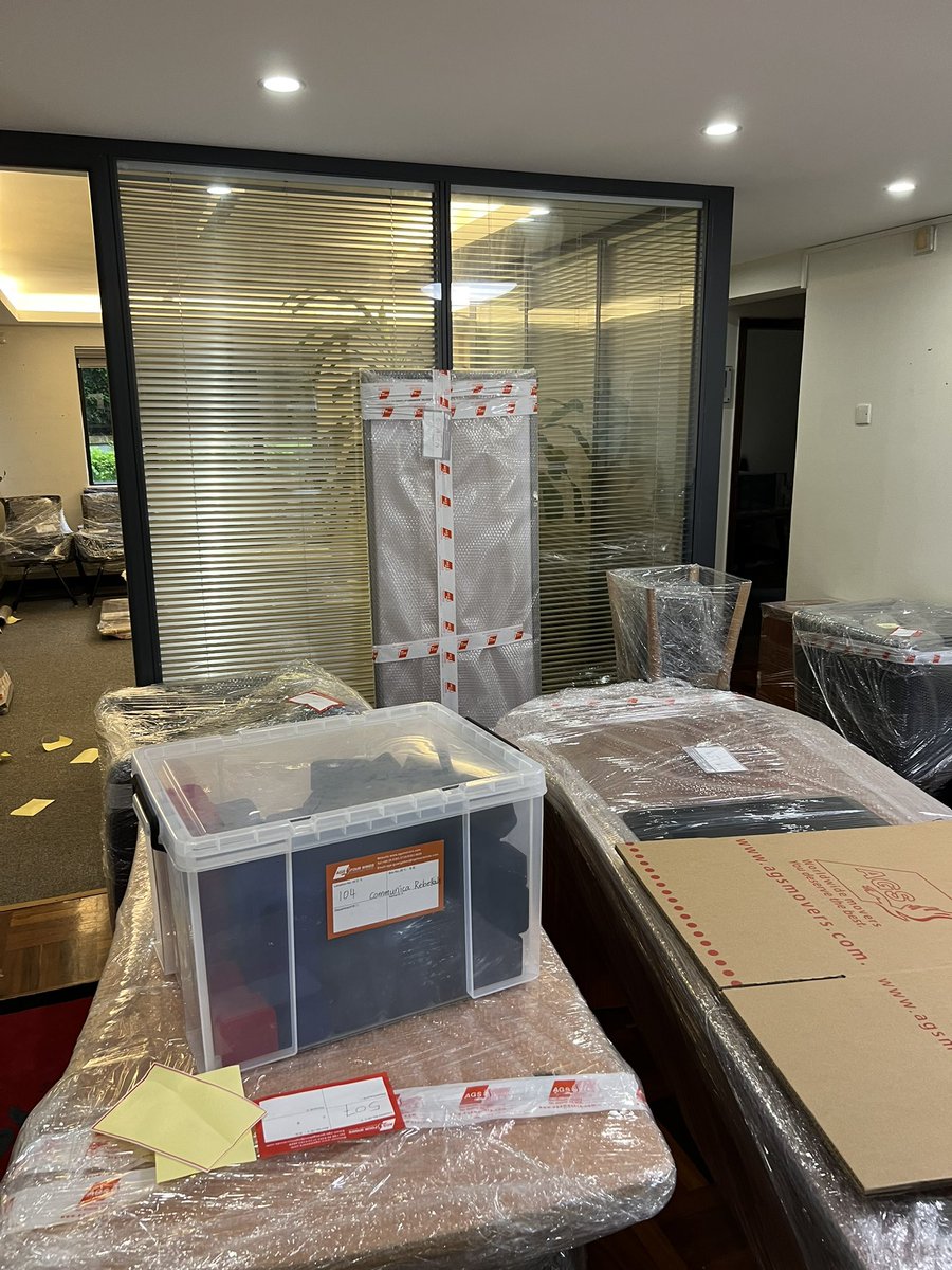gregrsmith62's tweet photo. End of an era. Our primary moves to a great new campus as we outgrow Jingshan. #SISRocks #ISSedu https://t.co/7r4MCDLnF0